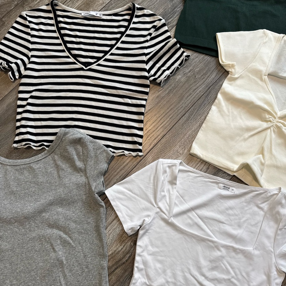 Tops bundle xs small - Picture 3 of 4